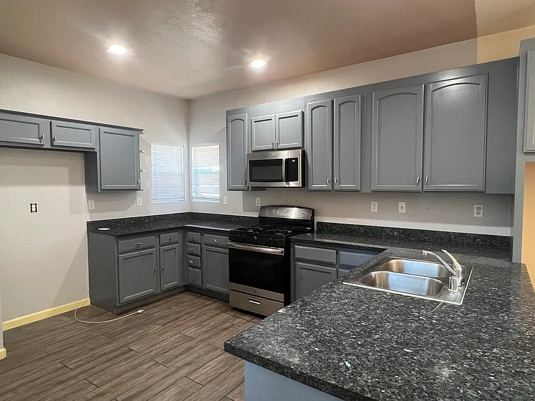 3066 Sonata Cir — Photo 9