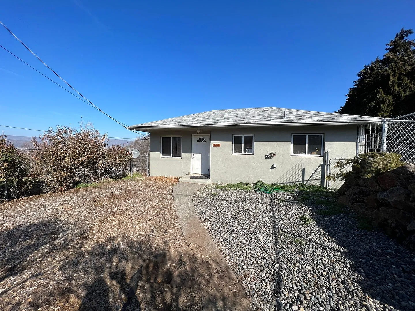 3 Bedroom House For Rent In The Dalles — Photo 1