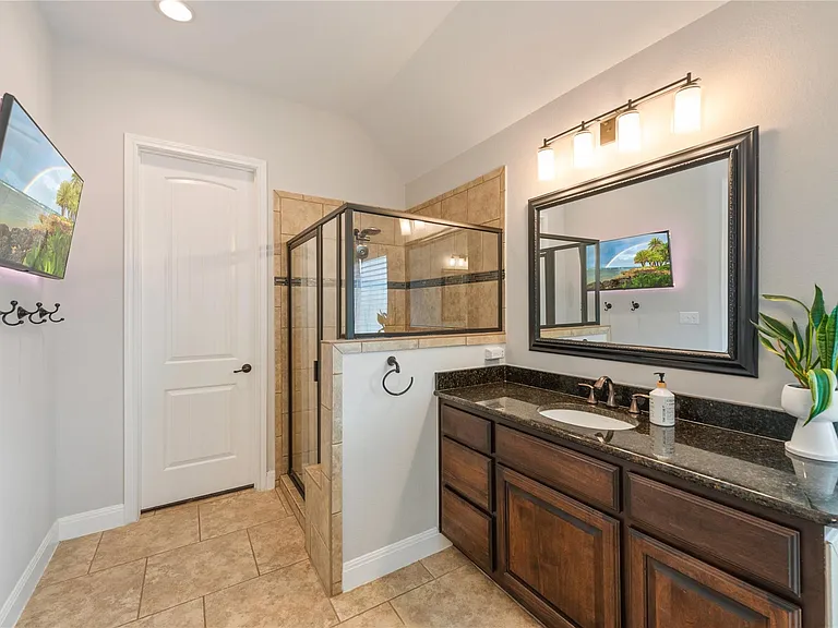 12305 Lostwood Cir — Photo 17