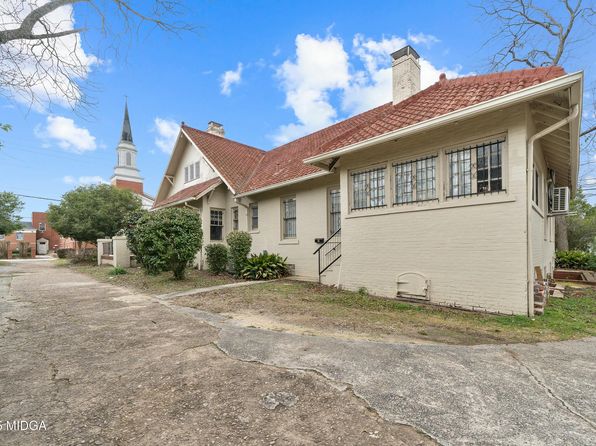 2585 Napier Ave, Macon, GA 31204
