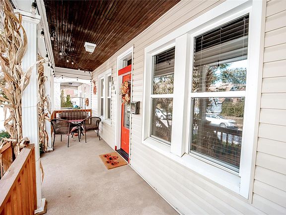 3rd image of 3606 Oxford Blvd