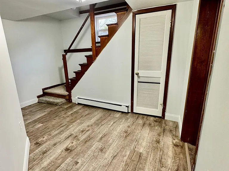 604 Pearl St — Photo 10