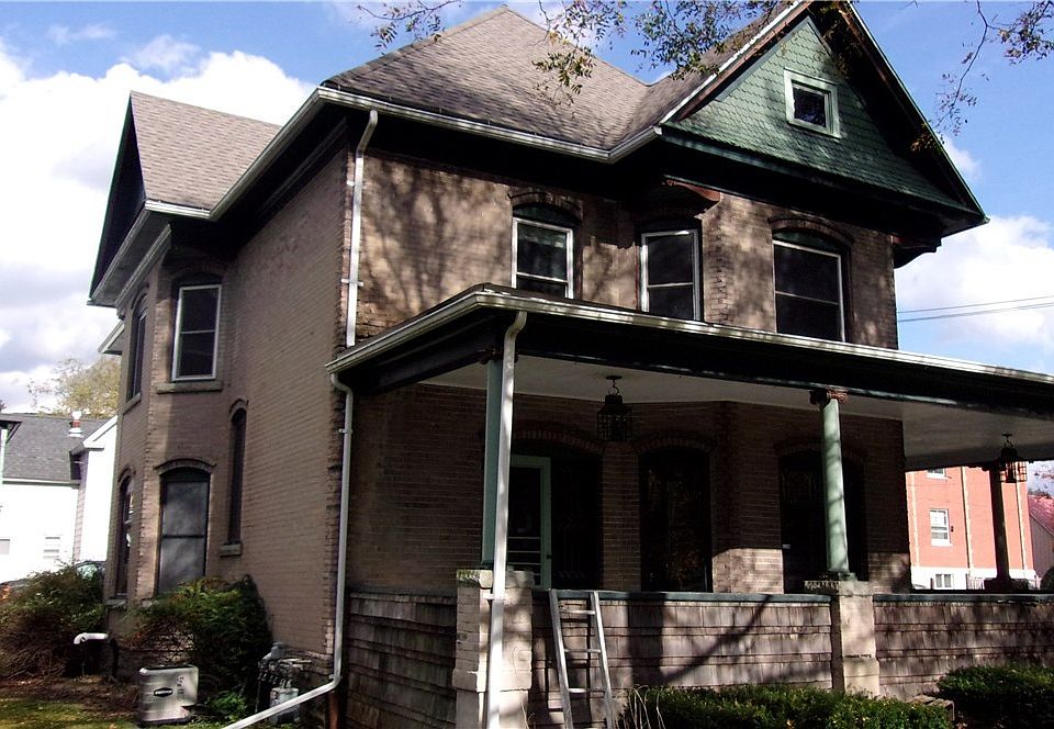 1st image of 324 N Main St