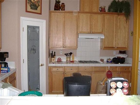 5th image of 1552 Irvin Ct