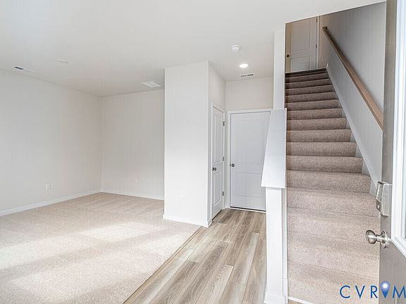 2nd image of 4164 Park Trail Dr #T-3