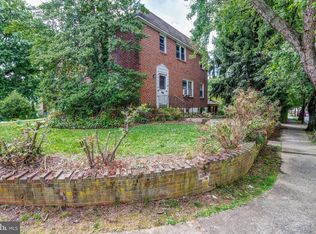 300 Laurel Rd, Sharon Hill, PA 19079