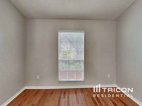5th image of 303 Eastridge Dr