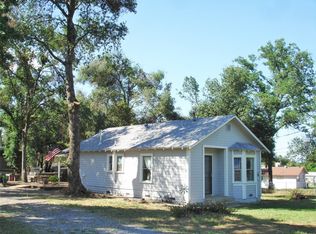 6953 White Oak Dr, Anderson, CA 96007