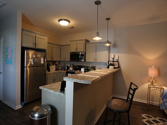 2nd image of 206 Herschel Dr APT D
