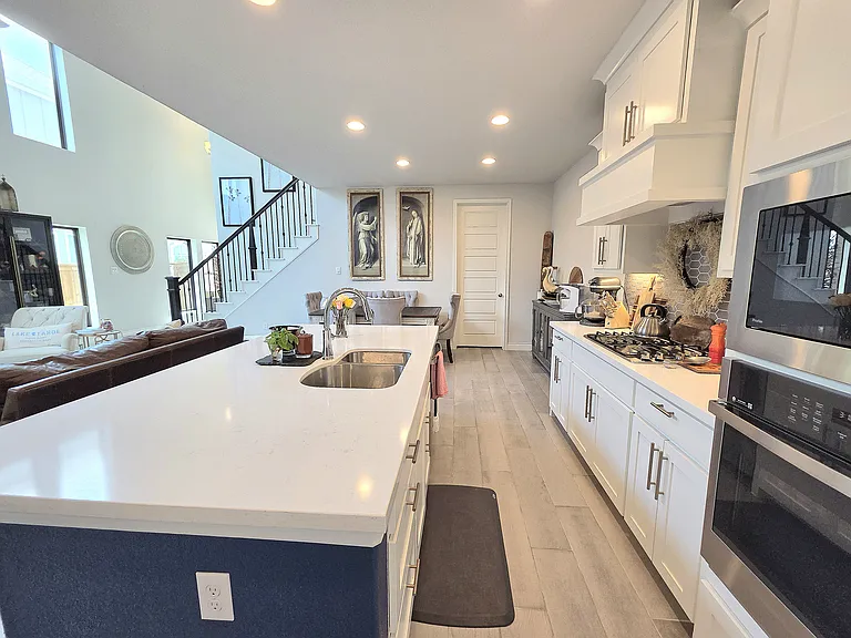 2303 Offerande Dr — Photo 13