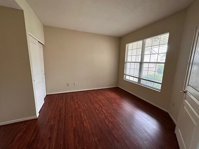5667 Dockside Dr — Photo 22