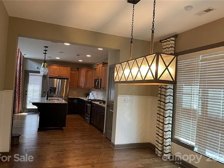 15124 Sapphire Hill Ln — Photo 4
