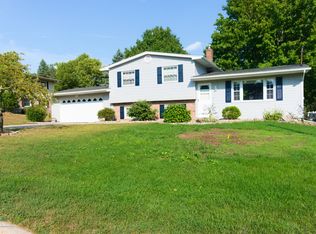 1119 S Clinton St, Charlotte, MI 48813