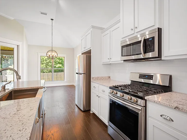 774 Dunker Ave — Photo 8