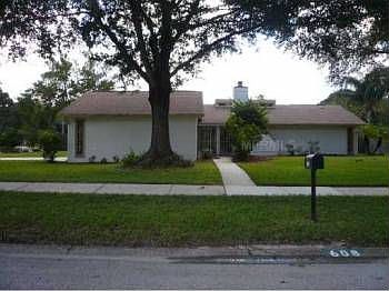 1st image of 608 Blue Gill Ct