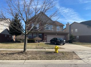 332 Summerfield Dr, Westland, MI