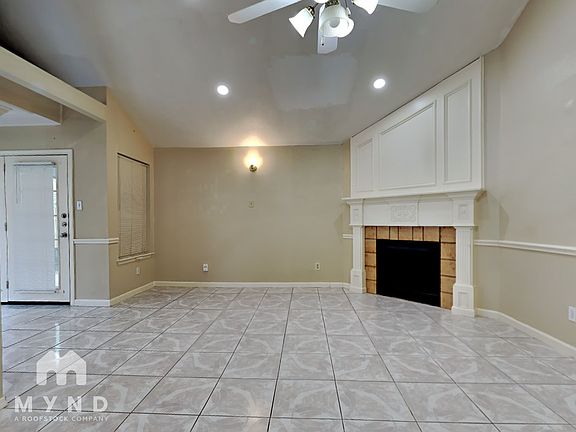 2nd image of 10303 Appleridge Dr