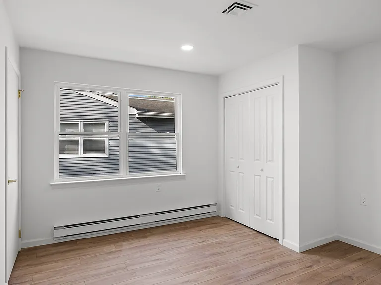 109 Huntington Dr — Photo 19