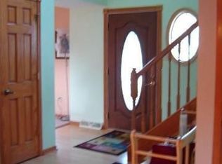 107 N Weiss Way, Saukville, WI 53080