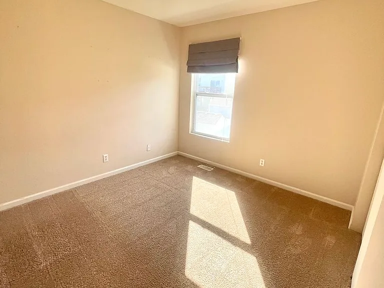 16510 Loop St — Photo 10