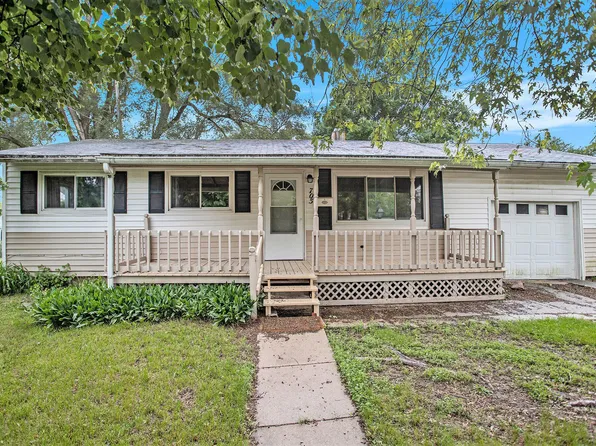 705 Cooper Ct, Albion, MI 49224