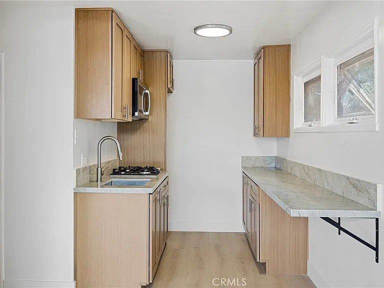 210 Cypress Dr — Photo 6
