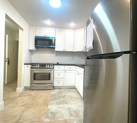 2nd image of 4364 NW 9th Ave APT 15-3A