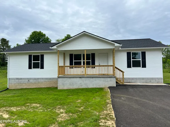 212 Thompson Ln, Crossville, TN 38555