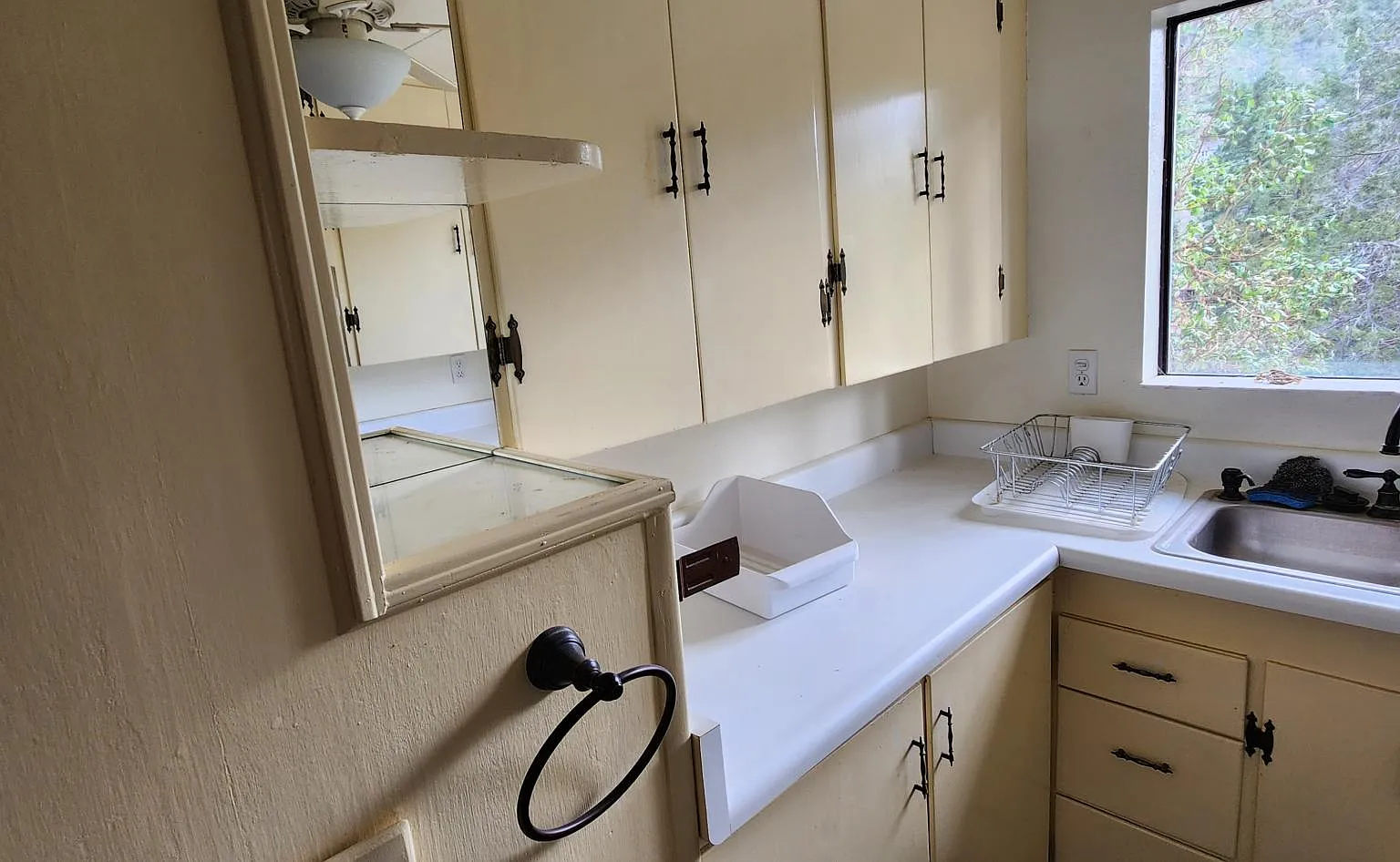 220 Crescent Dr — Photo 4