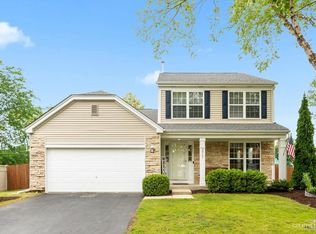 2917 Deerpath Ln, Carpentersville, IL 60110