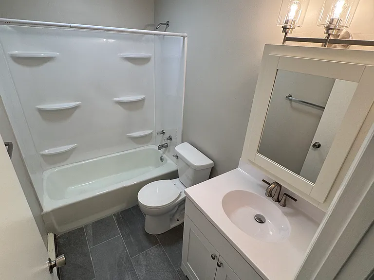 204 E Center St #8 — Photo 13