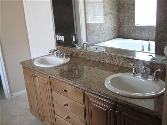 4th image of 23 Greenwell Ln
