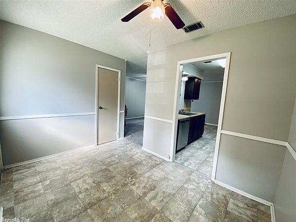 4th image of 1000 Jones Dr