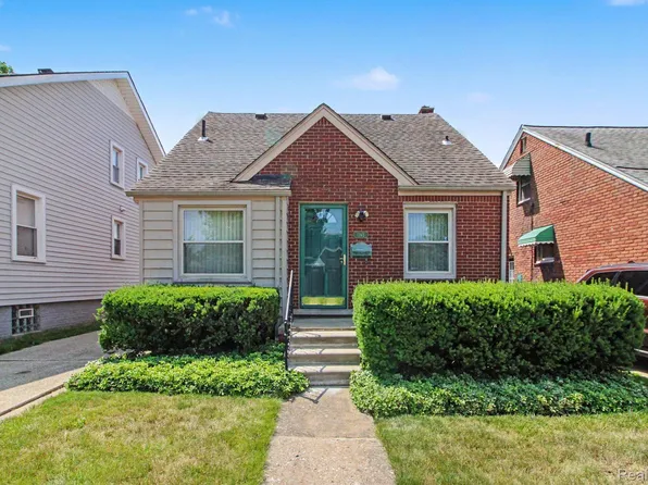 1395 Mayflower Ave, Lincoln Park, MI 48146