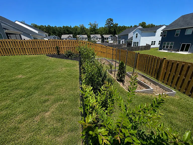 1136 Crescent Moon Loop — Photo 19