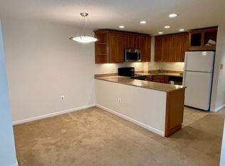 24 Elm St #201, Somerville, MA 02143