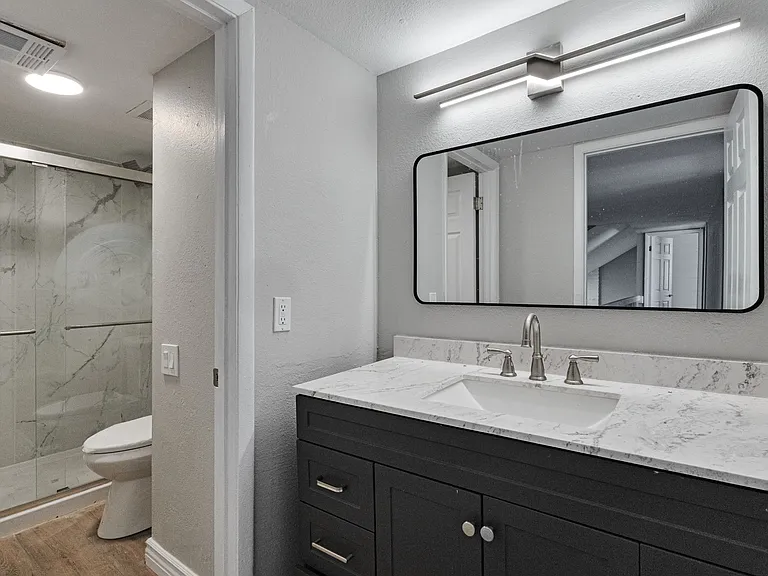 1602 E Weathervane Ln — Photo 12