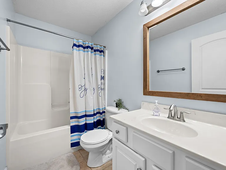 100 Capstone Dr — Photo 28
