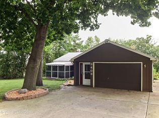 3408 3rd Ave, Mchenry, IL 60050