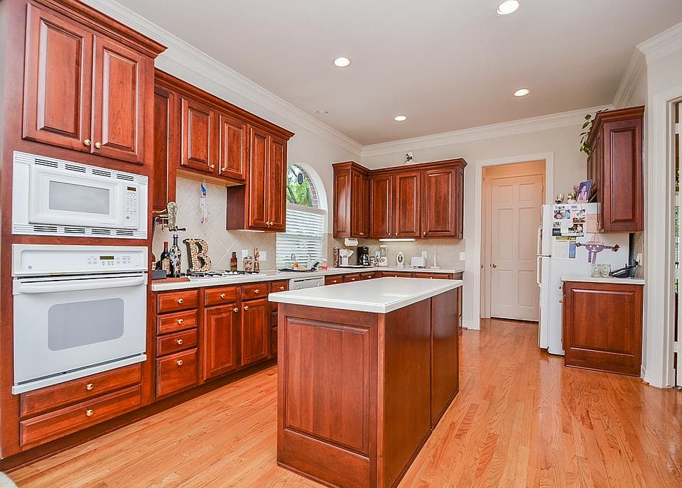 1st image of 14426 Hartshill Dr
