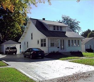 1st image of 405 Sturgis St