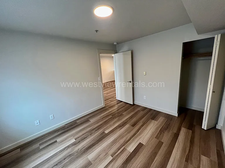 135-139 Prince Ave — Photo 171