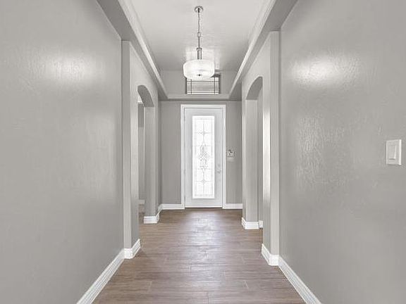 5th image of 11404 Patricia Ave