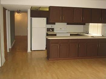 2nd image of 2865 Evergreen Way