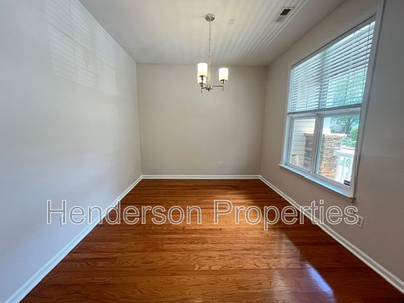 4th image of 14929 Scothurst Ln