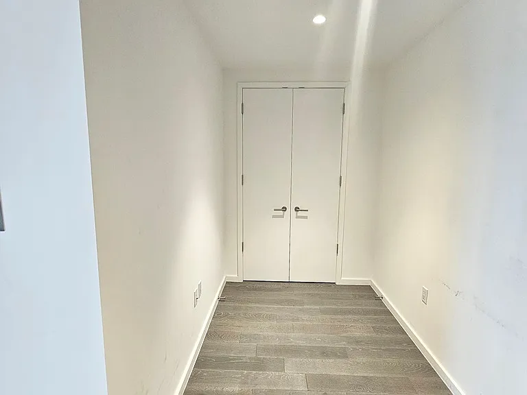 13336 37th Ave #5F — Photo 4