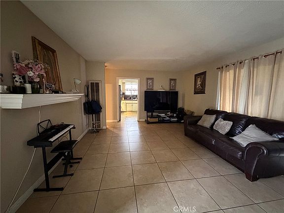 3rd image of 3358 Grandview Ave