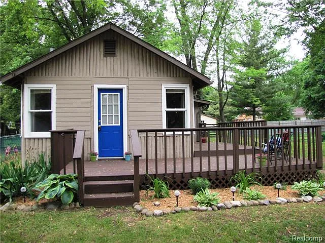 8570 Portage Lake Blvd photo 1
