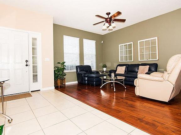 3rd image of 2614 Lakemoor Dr