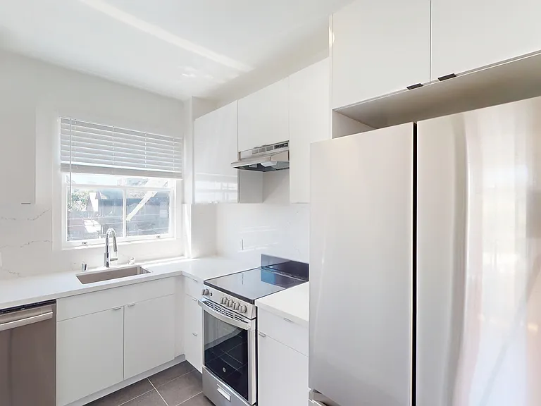 2605 Haste Street — Photo 12
